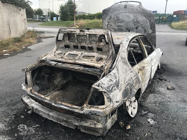 Véhicule incendié - Épaviste gratuit